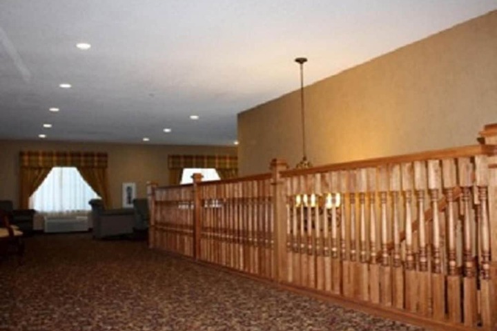 Town & Country Inn and Suites