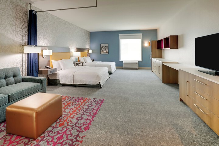 Room 32 of 66