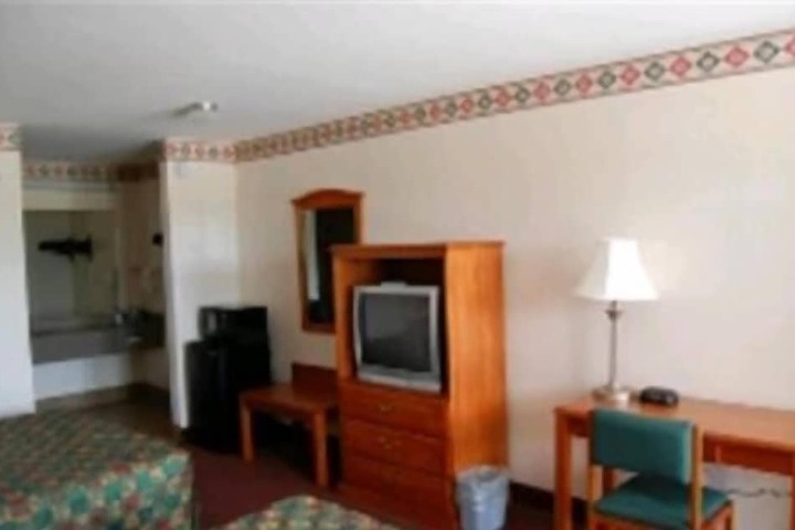 Room 32 of 52