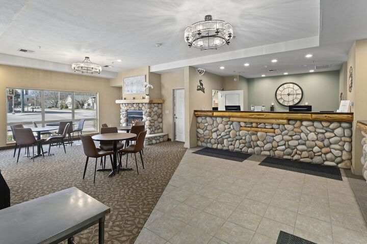 Sandpoint Hotel & Suites Downtown