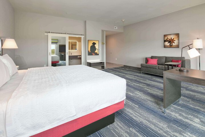 Room 10 of 29