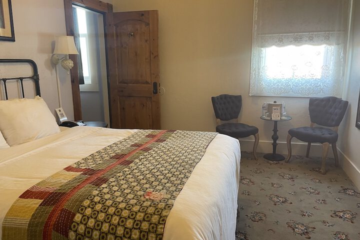 Room 47 of 65