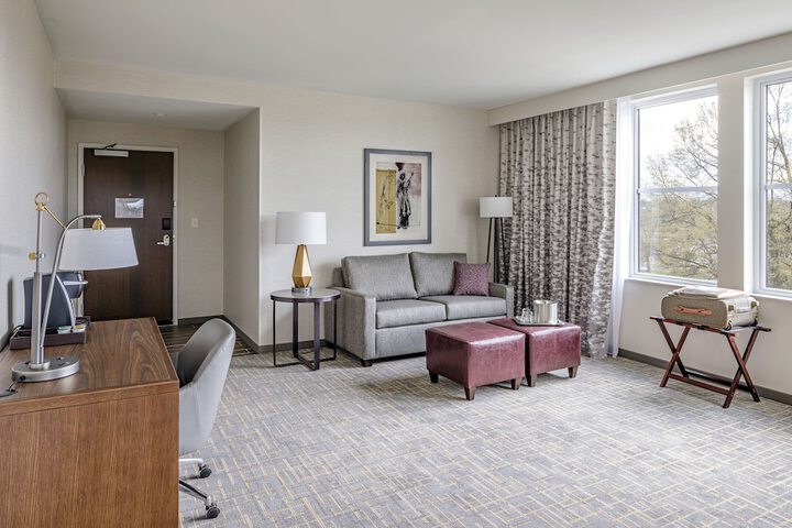 Hotel Madison & Shenandoah Conference Ctr