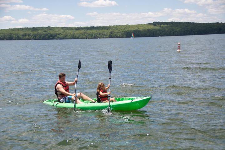 East Shore Lodging