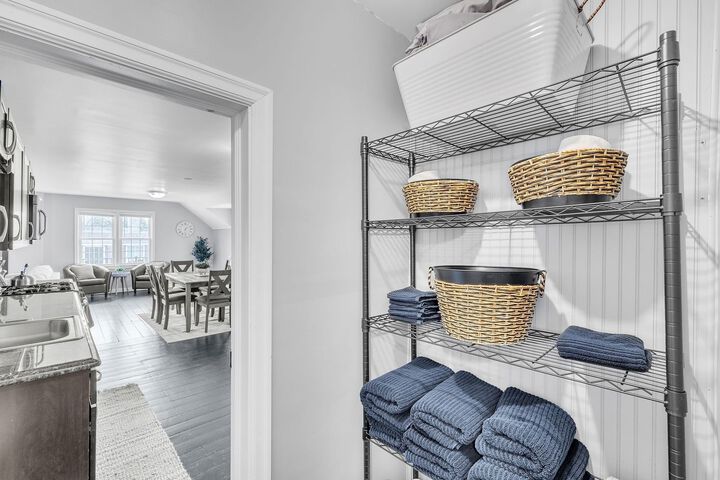 The Loft 3BR Apartment with Scenic Deck