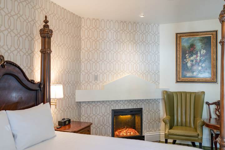Room 90 of 165