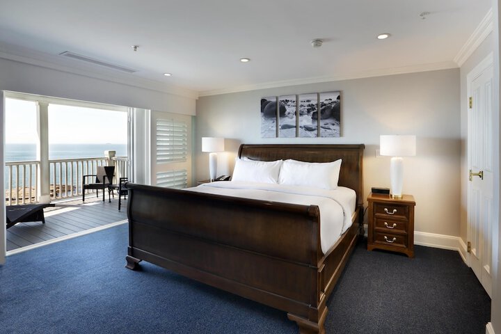 Madison Beach Hotel