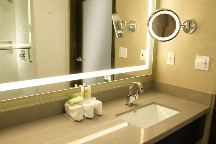 Room 40 of 68