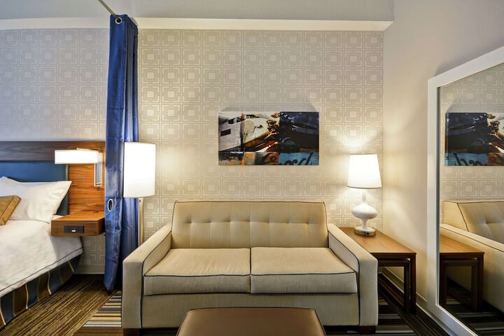 Room 43 of 58