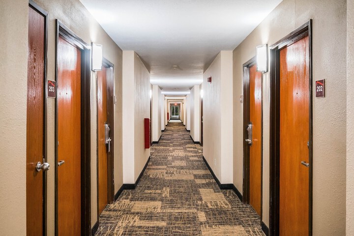 Red Roof Inn Spartanburg – I-26