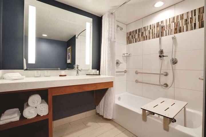 Room 15 of 55
