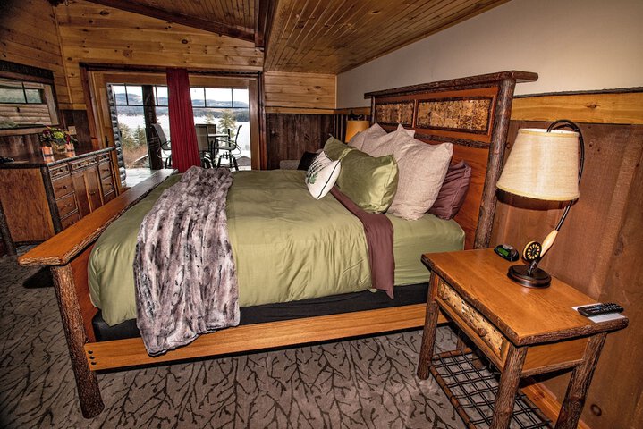 Lodges at Cresthaven