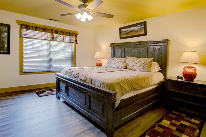 Room 40 of 90