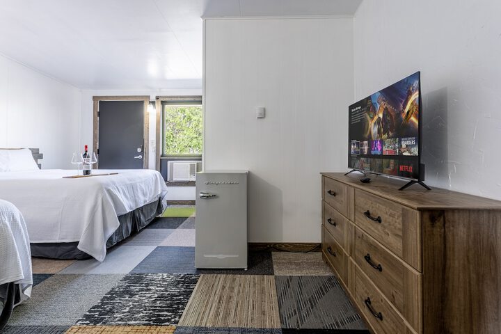 Room 16 of 35