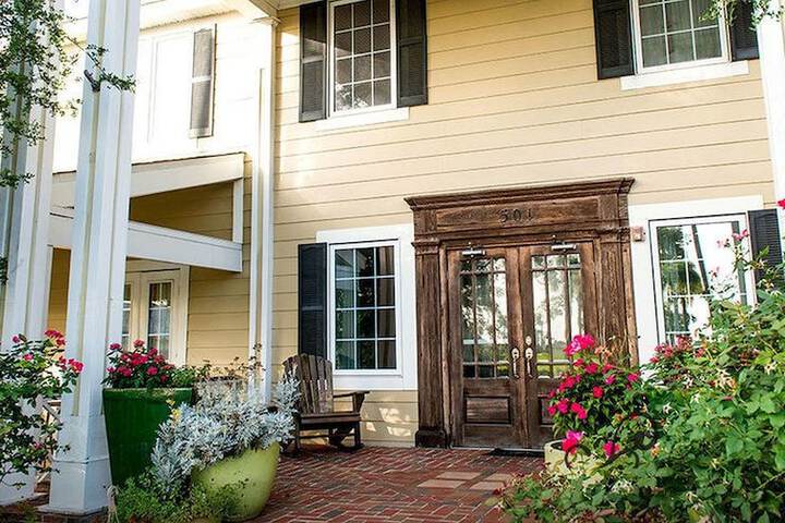 The Port Inn - Port St. Joe an Ascend Collection Hotel