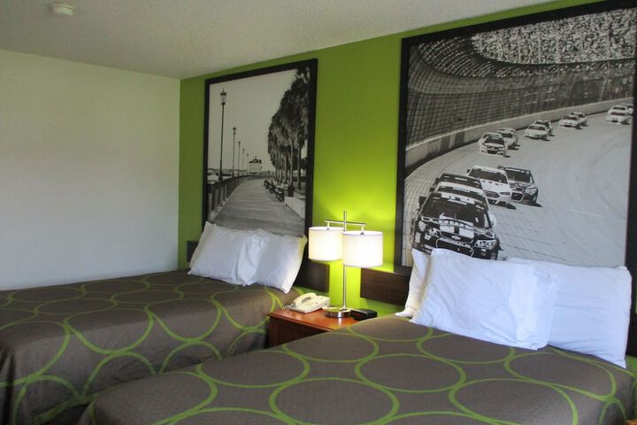 Room 44 of 48