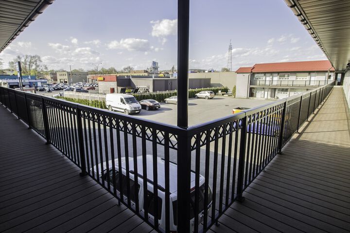 Hotel 2 of 92