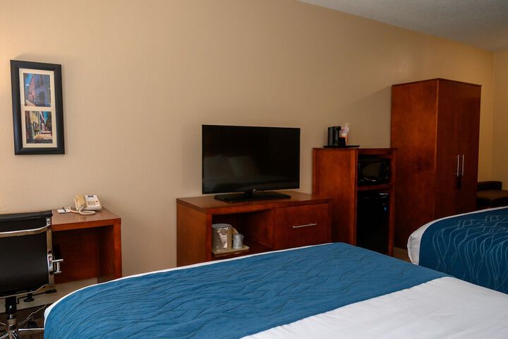 Room 14 of 32
