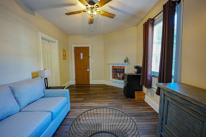 Room 46 of 60