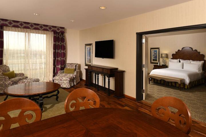 Room 15 of 23
