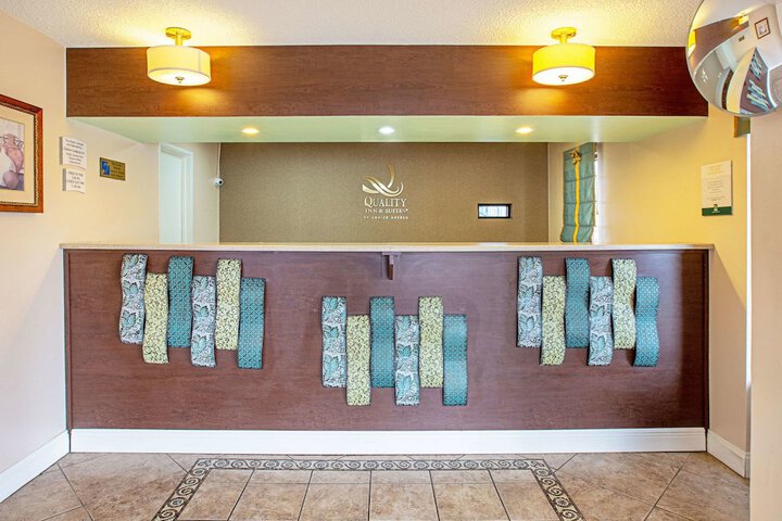 Hotel Interior 7 of 34