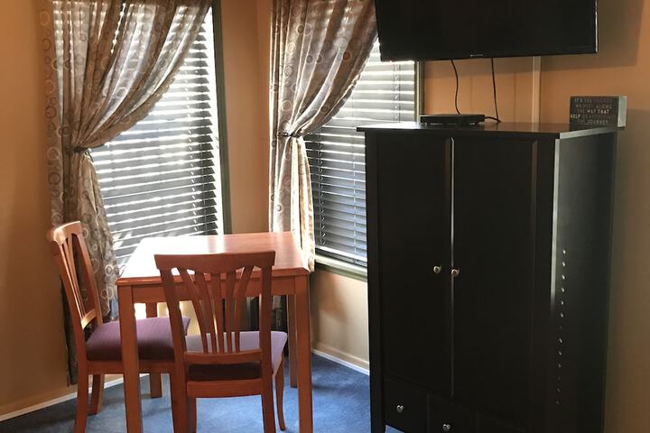 Room 23 of 38