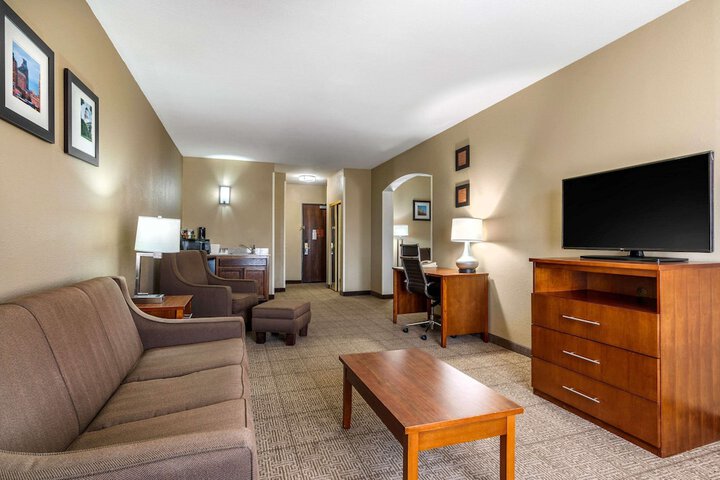 Room 26 of 42