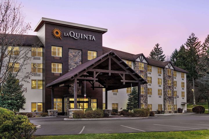 Hotel 11 of 80