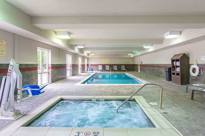 Pool 10 of 104