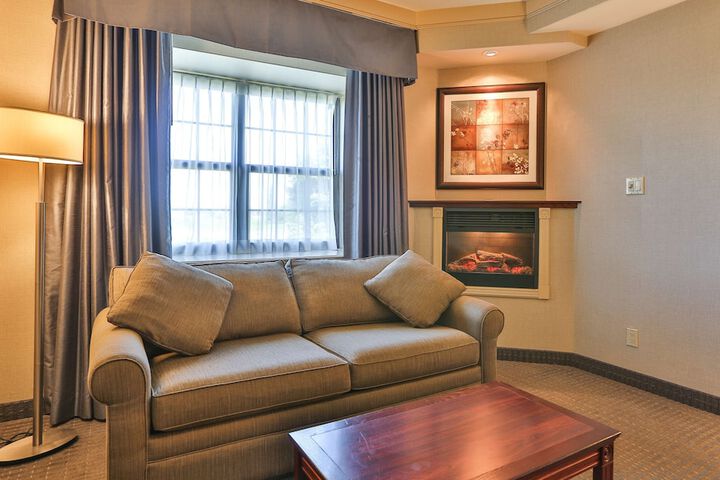 Room 45 of 118