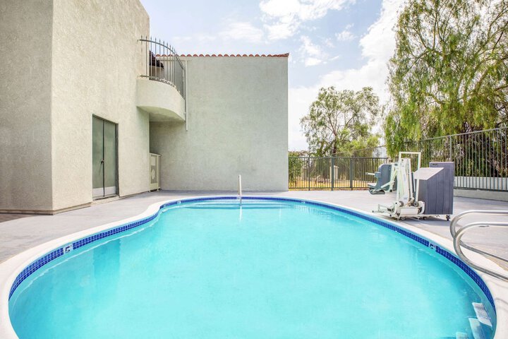 Days Inn by Wyndham Banning Casino / Outlet Mall