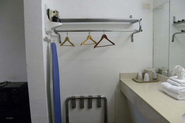Room 44 of 75