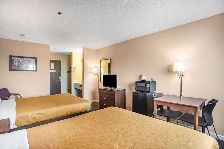 Room 16 of 26