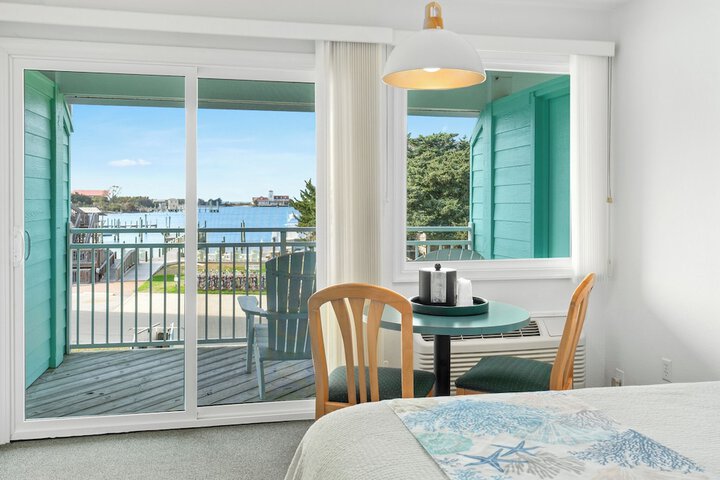 Ocracoke Harbor Inn
