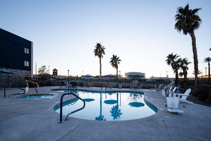 Pool 9 of 44