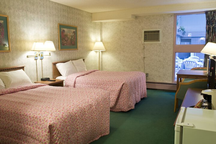Room 11 of 20