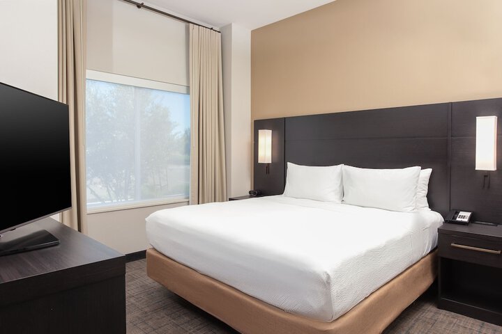 Room 30 of 73