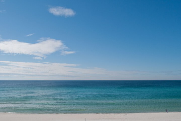 Beach 36 of 72