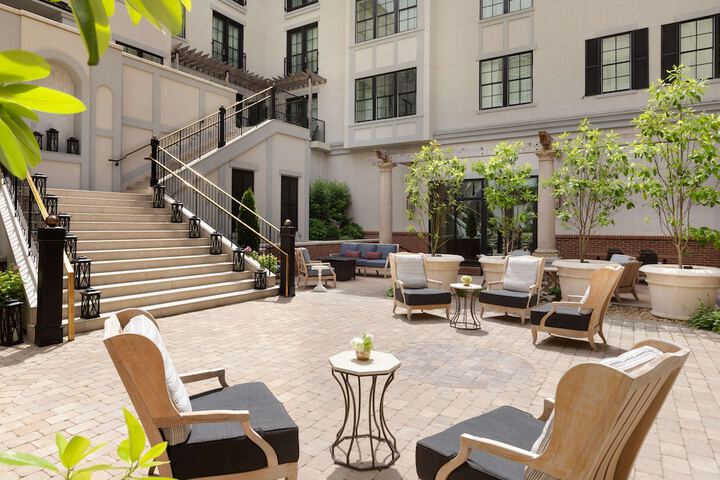 Hotel Exterior 124 of 130