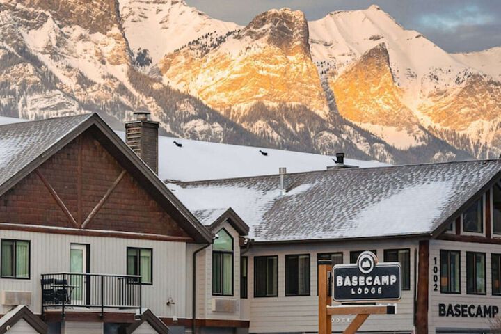 Basecamp Lodge Canmore