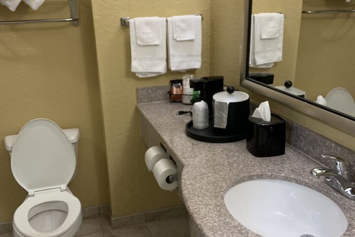 Room 8 of 36