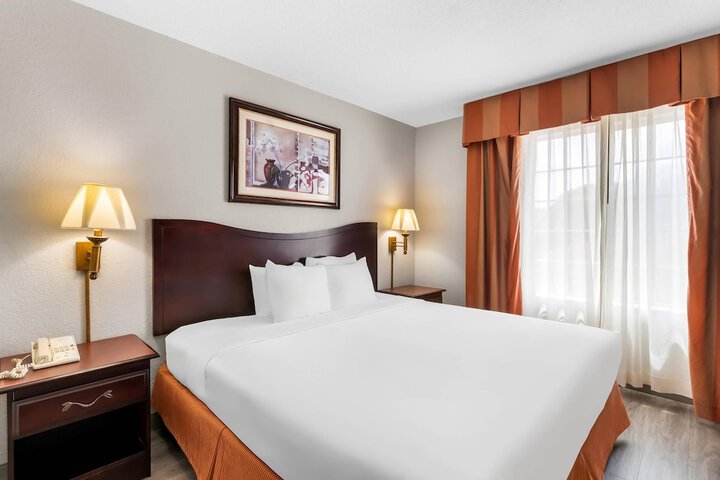 Country Inn & Suites by Radisson Hot Springs, AR