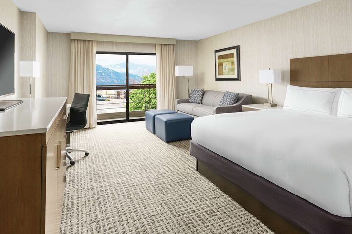 Room 20 of 96