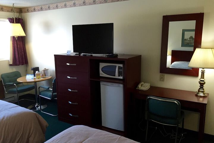 Room 10 of 48