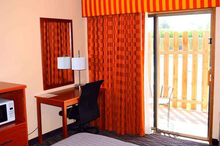 Room 30 of 40