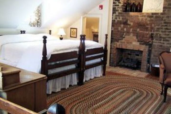 The Inn at Bingham School
