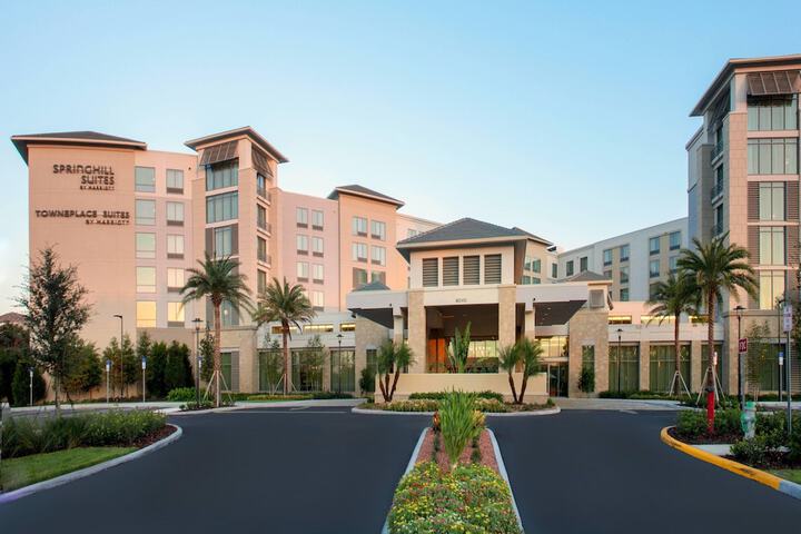 Hotel 2 of 55