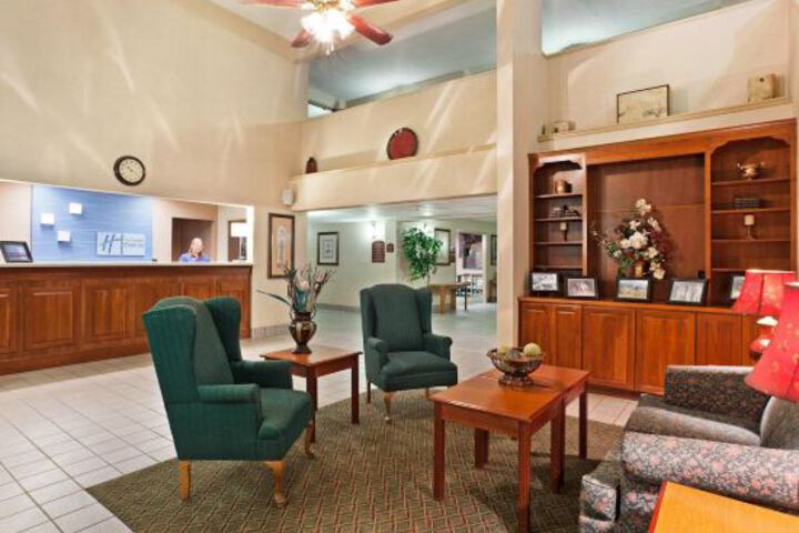 Hotel Interior 7 of 21