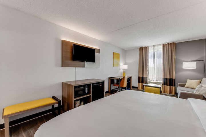 Room 26 of 37