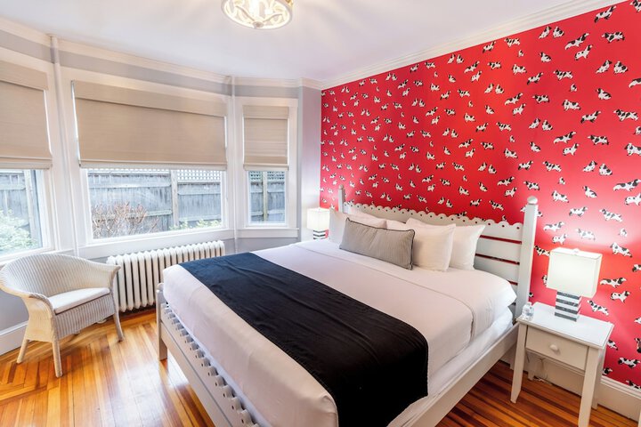 Room 30 of 69